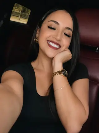 Esmeralda Mejia photo 4 — Business Woman, Fitness Trainer, Musician: Singer, Brown