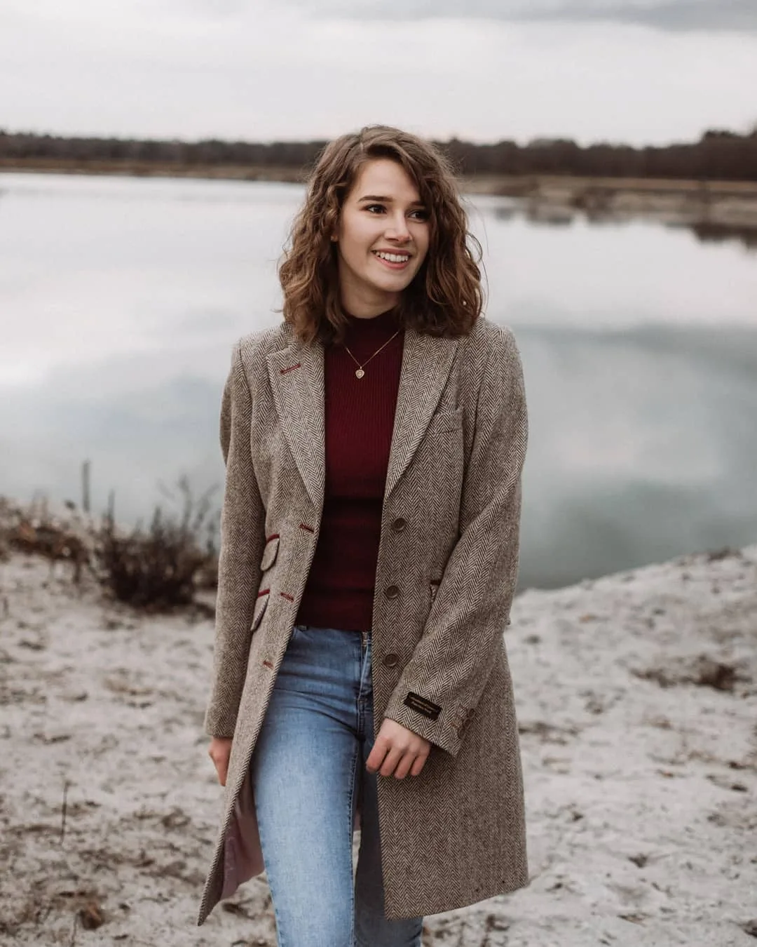 Eva Keil photo 2 — Auburn, Slim
