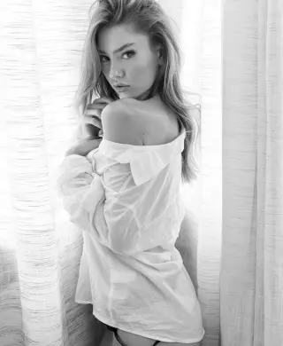 Eva Shakun photo 14 — Brown, Slim