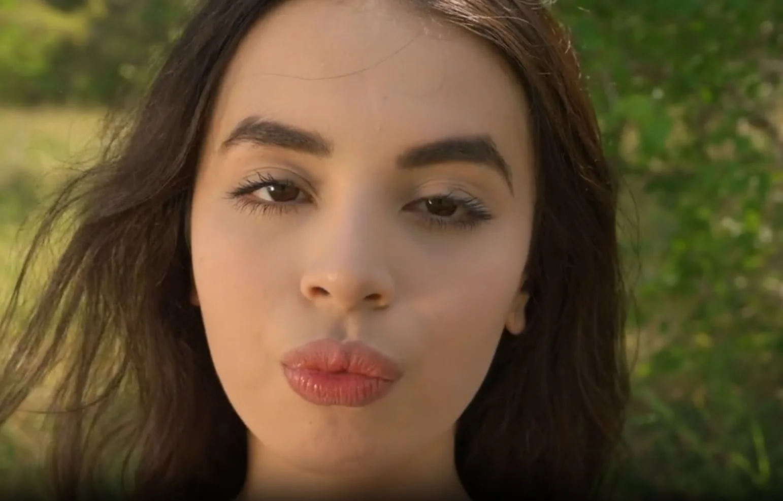 Eveline Angel photo 4 — Brown, Mixed-race (primarily Asian)