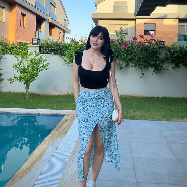 Ezra Vandan — Adult Model, Influencer, Model, Porn Star, Turkish