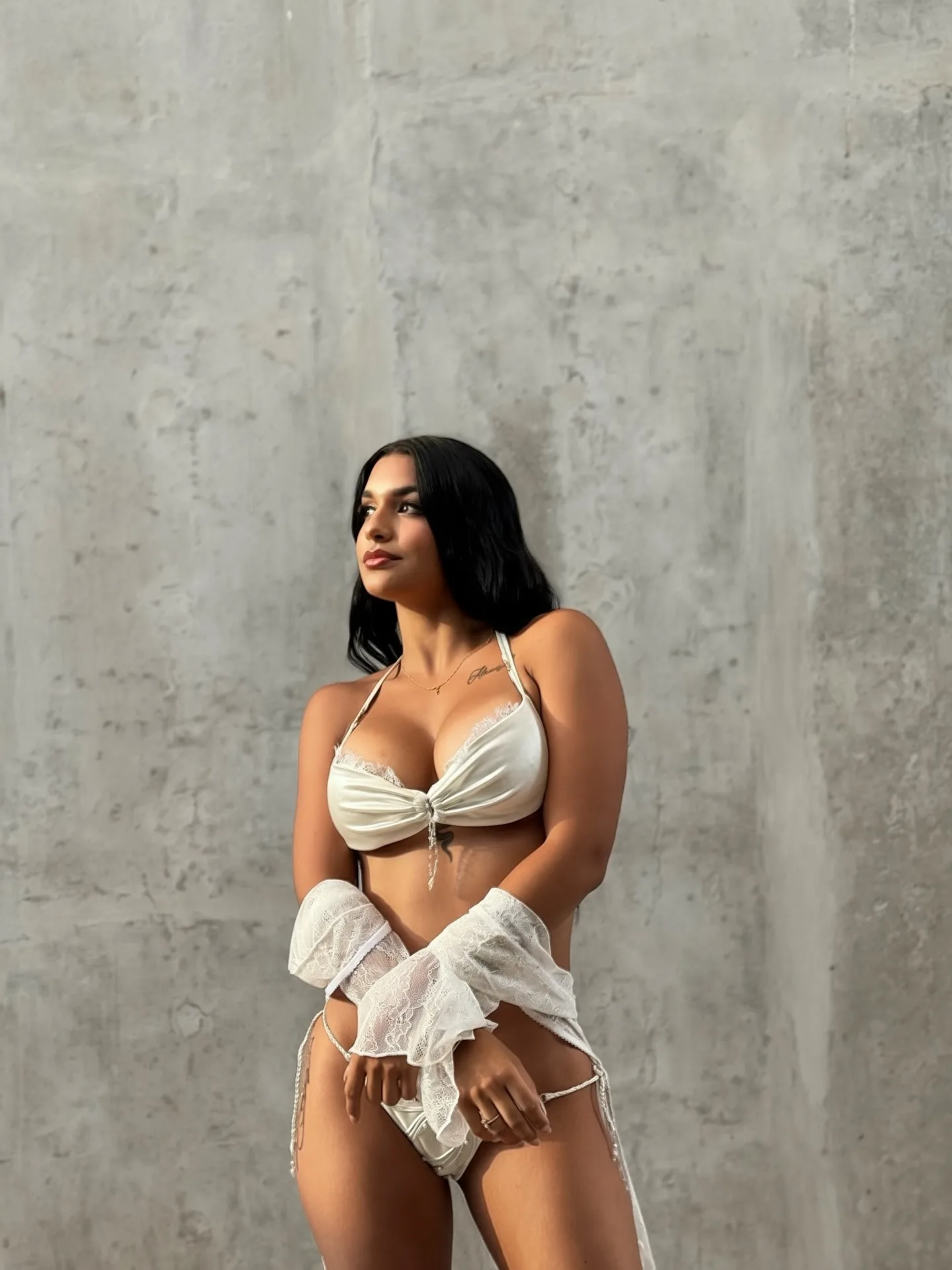 Fabiola Velasquez photo 18 — Glamour Model, Venezuelan