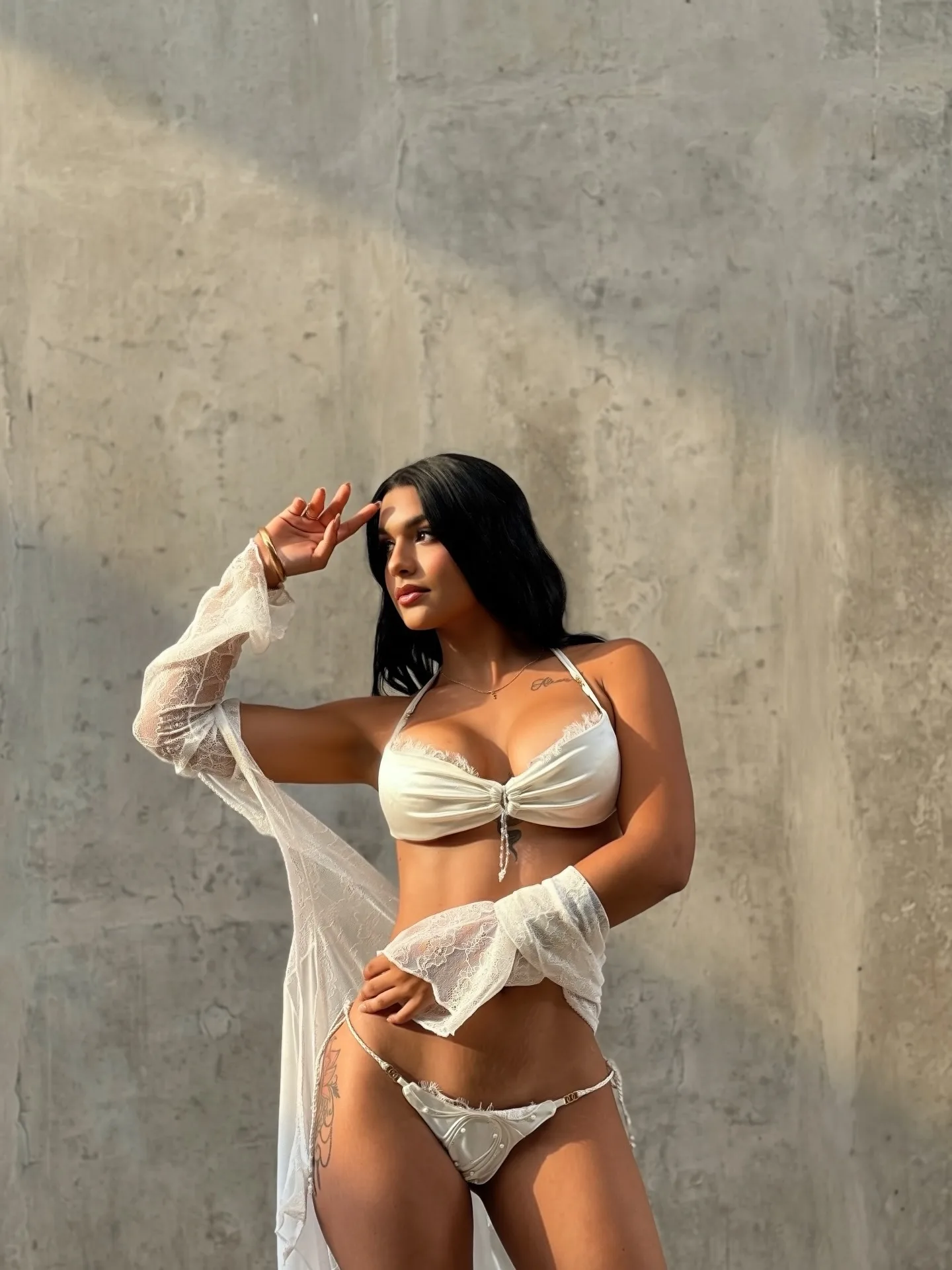 Fabiola Velasquez photo 20 — Black, Slim