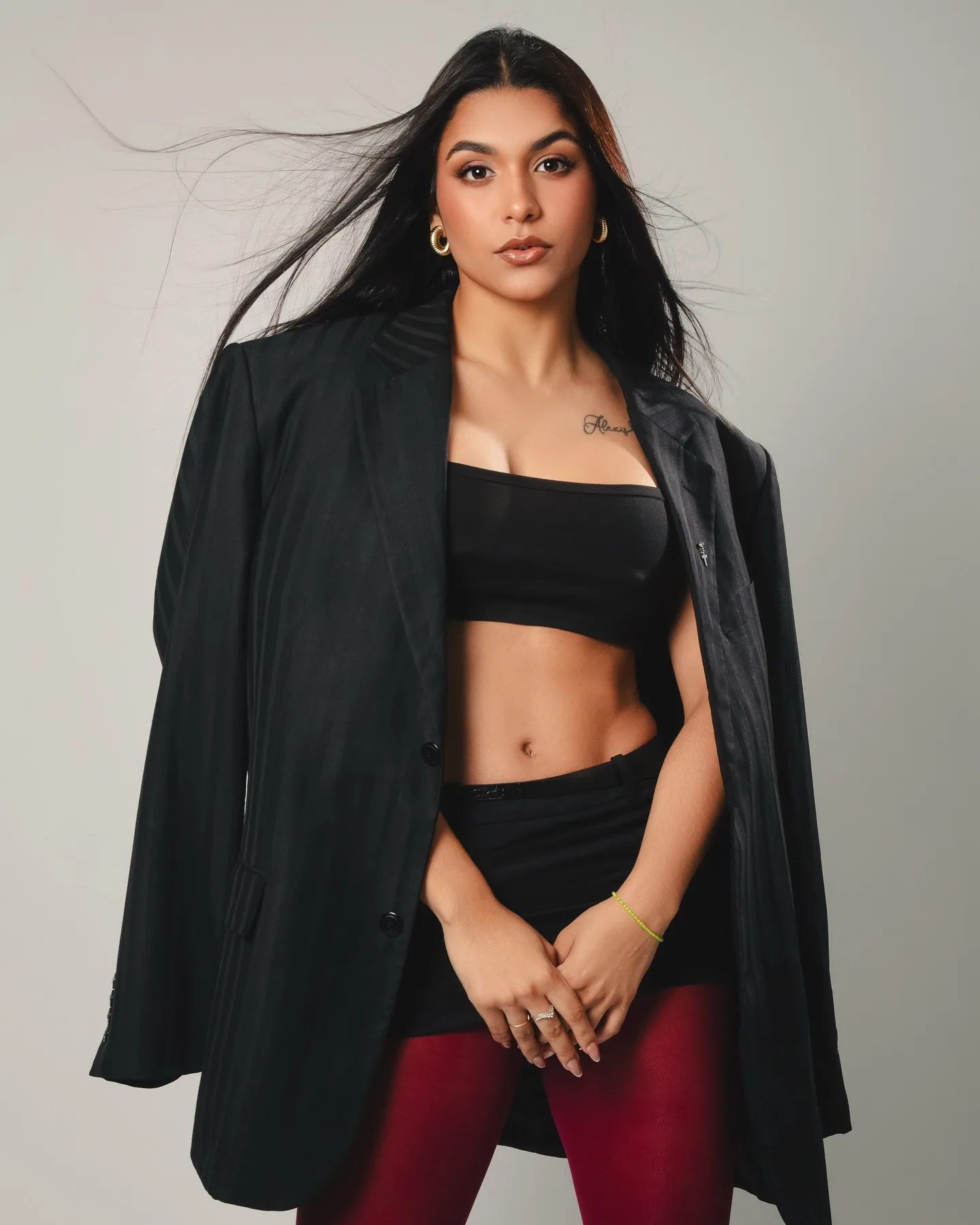 Fabiola Velasquez photo 21 — Slim, Brown