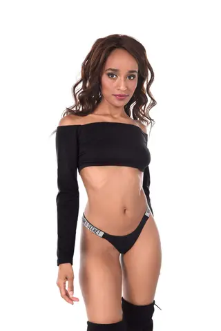 Fanfan LD photo 11 — Mixed-race (primarily Black), Adult Model