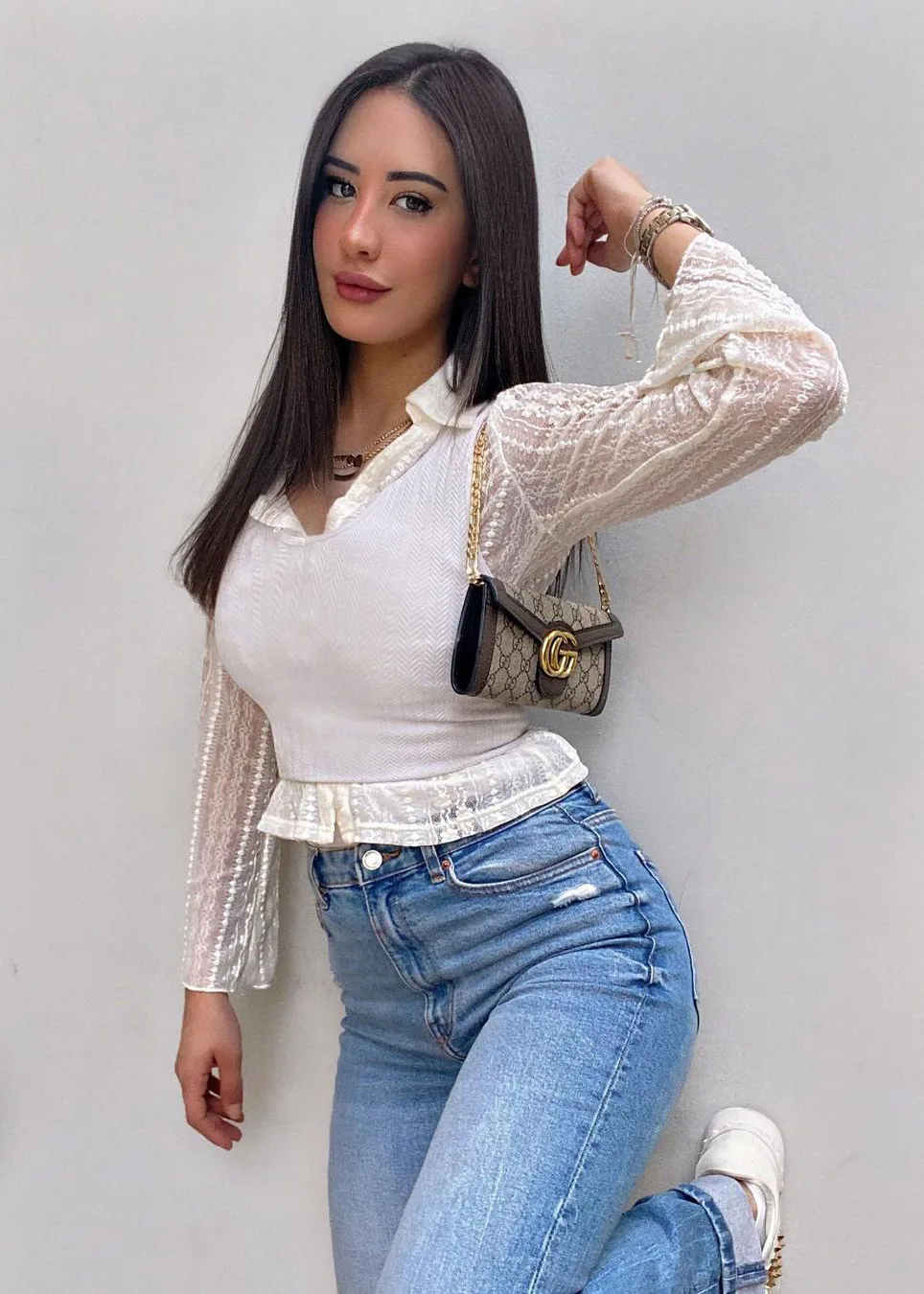 Farah Magdy Khalifa photo 12 — Brown