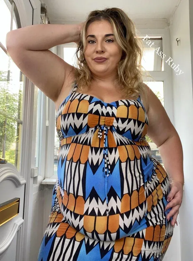 Fat Ass Ruby photo 1 — British, BBW