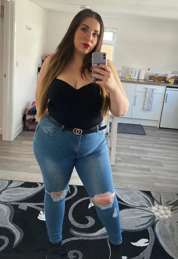 Fat Ass Ruby photo 3 — Caucasian, Plus Size Model