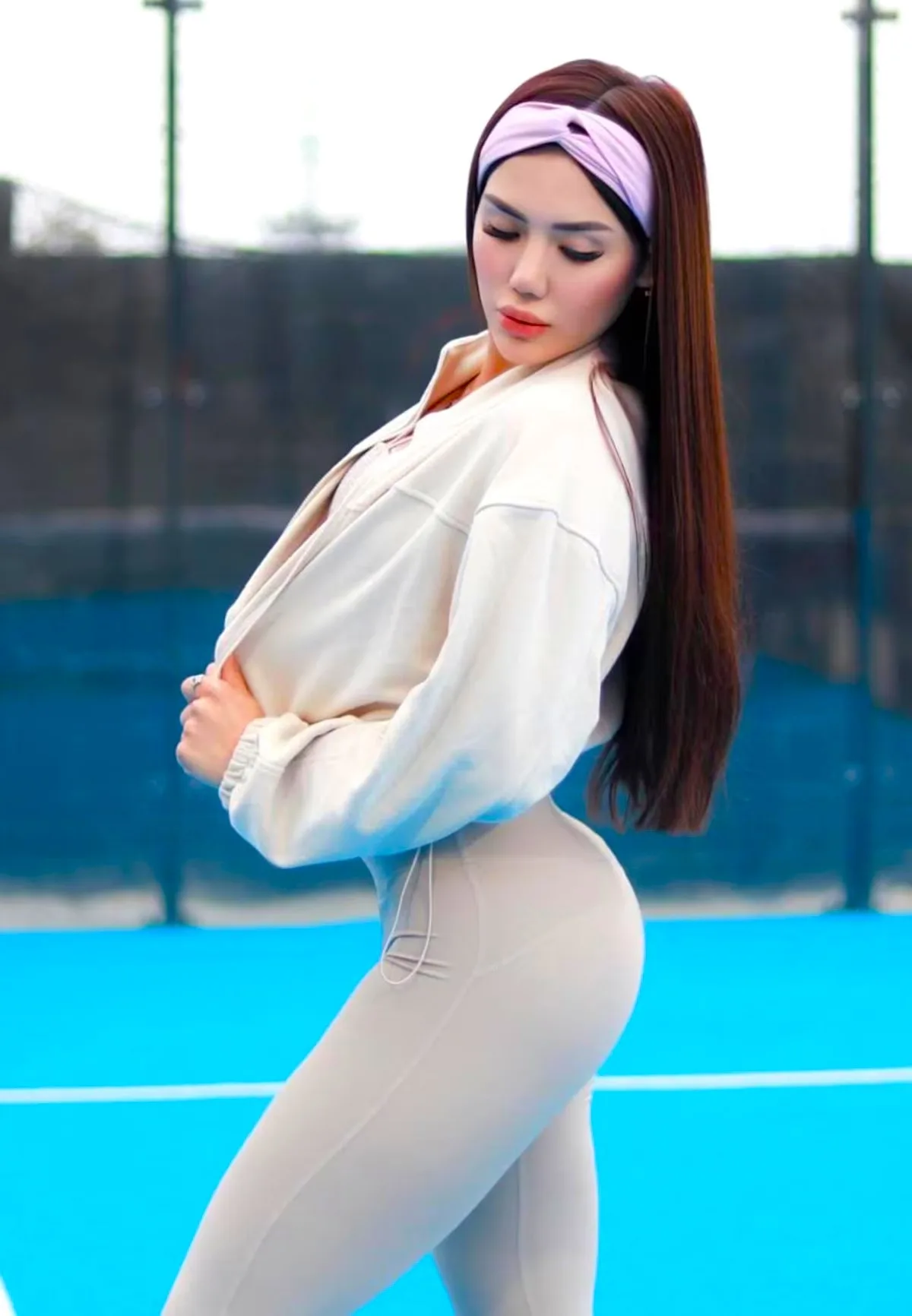 Fedra Gaxiola photo 3 — Athletic, Latin