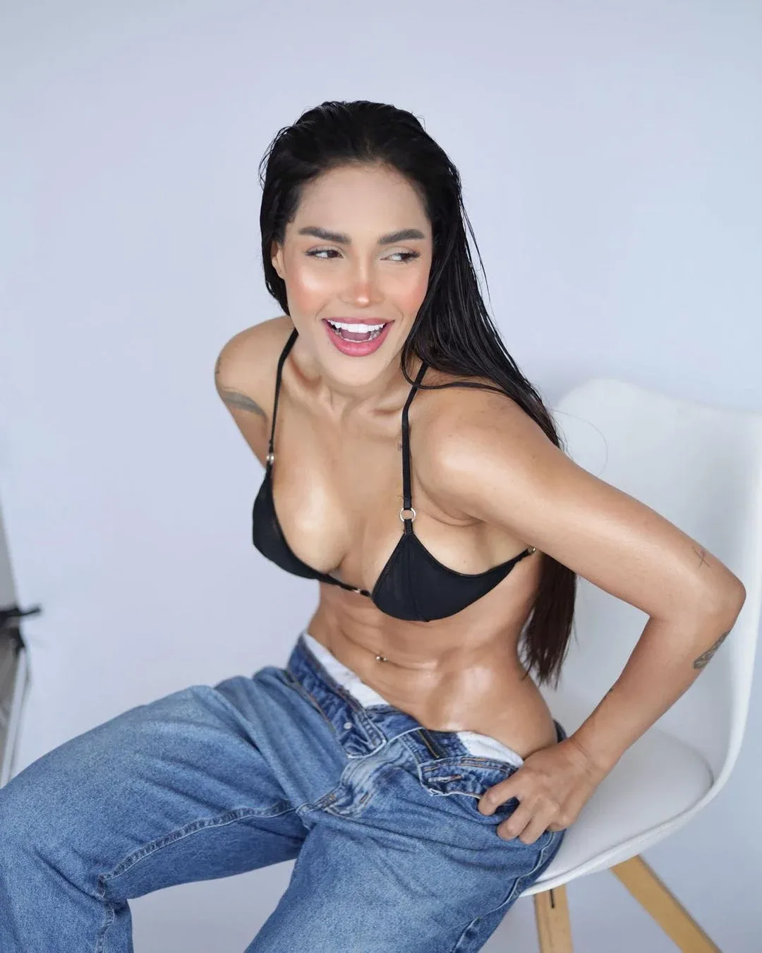 Flay photo 7 — Brazilian, Black
