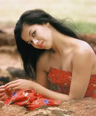 France Nuyen photo 11 — Mixed-race (primarily Asian), Actress (former), Model (former)