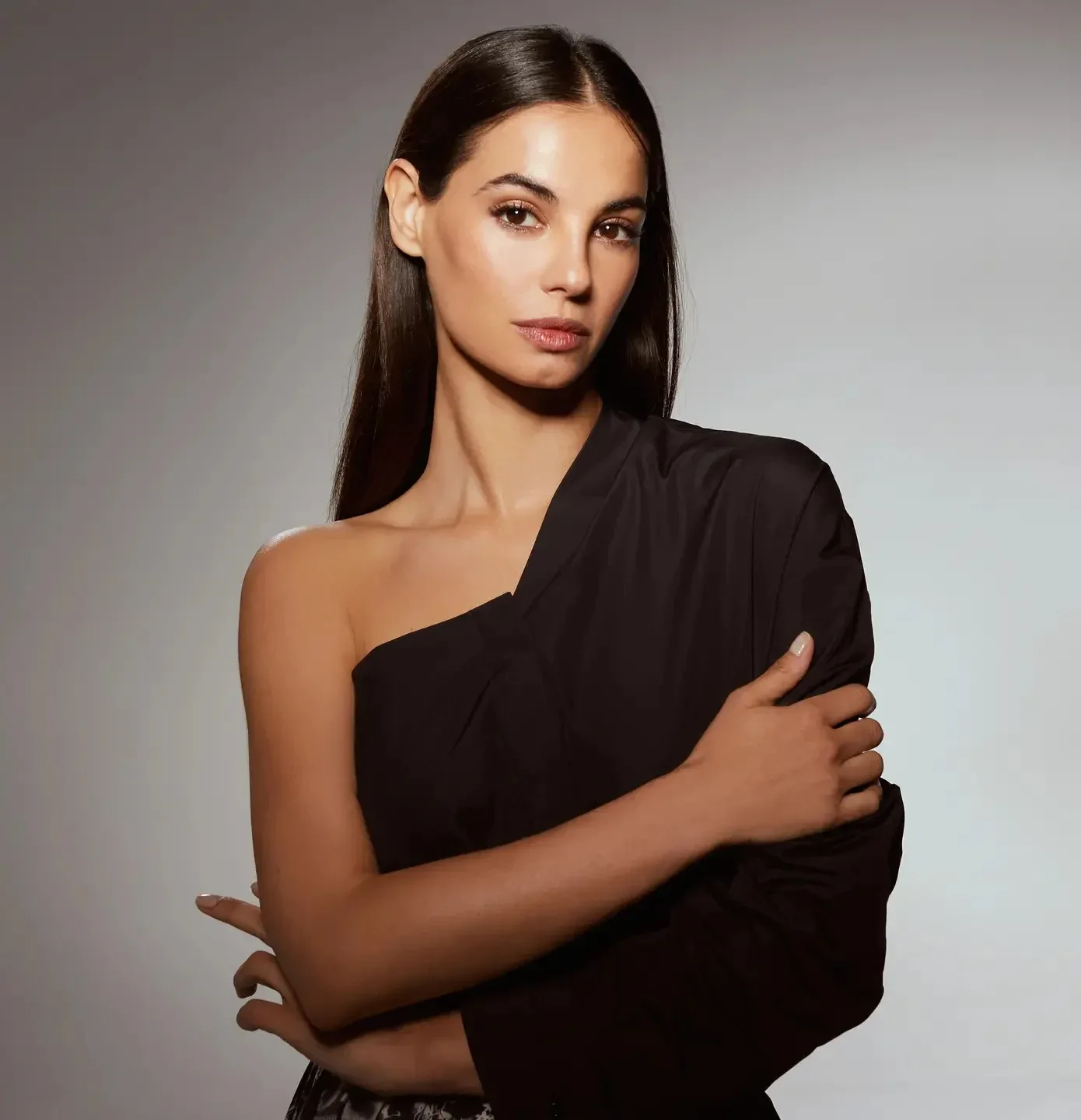 Francesca Chillemi photo 15 — Average, Brown