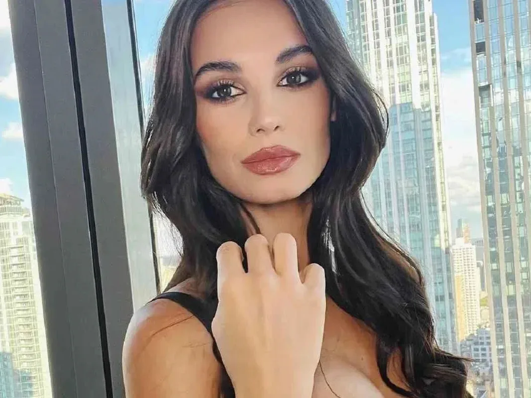 Francesca Chillemi photo 7 — Italian, Black