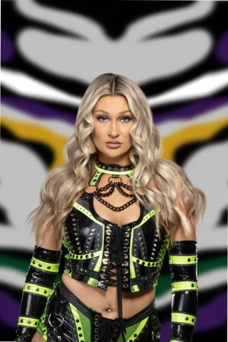 Franki Strefling photo 22 — Hazel, Caucasian