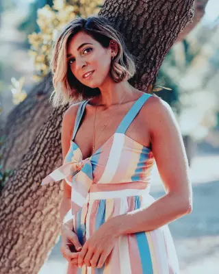 Gabbie Hanna photo 17 — Mixed-race (primarily Middle Eastern), Glamour Model, Influencer, Musician, TikTok Star, YouTuber