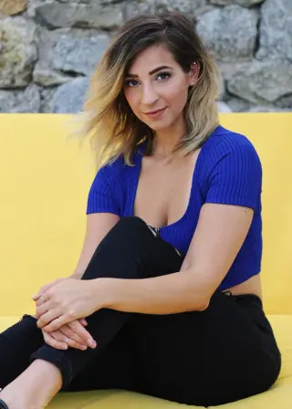 Gabbie Hanna photo 5 — Mixed-race (primarily Middle Eastern), Glamour Model, Influencer, Musician, TikTok Star, YouTuber