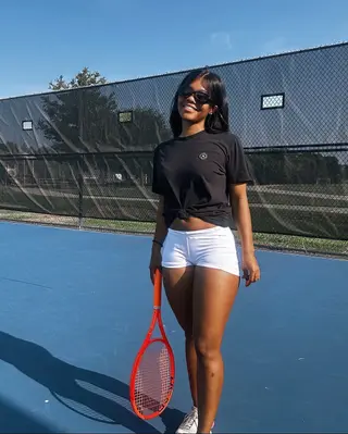 Gabby Douglas photo 2 — Black, Athletic