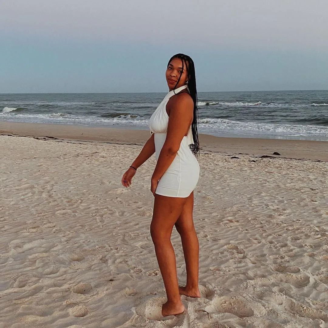 Gabby McCaa photo 6 — American, Brown
