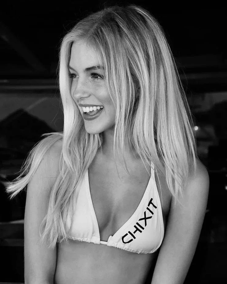 Gabby Thomas photo 12 — Model, American