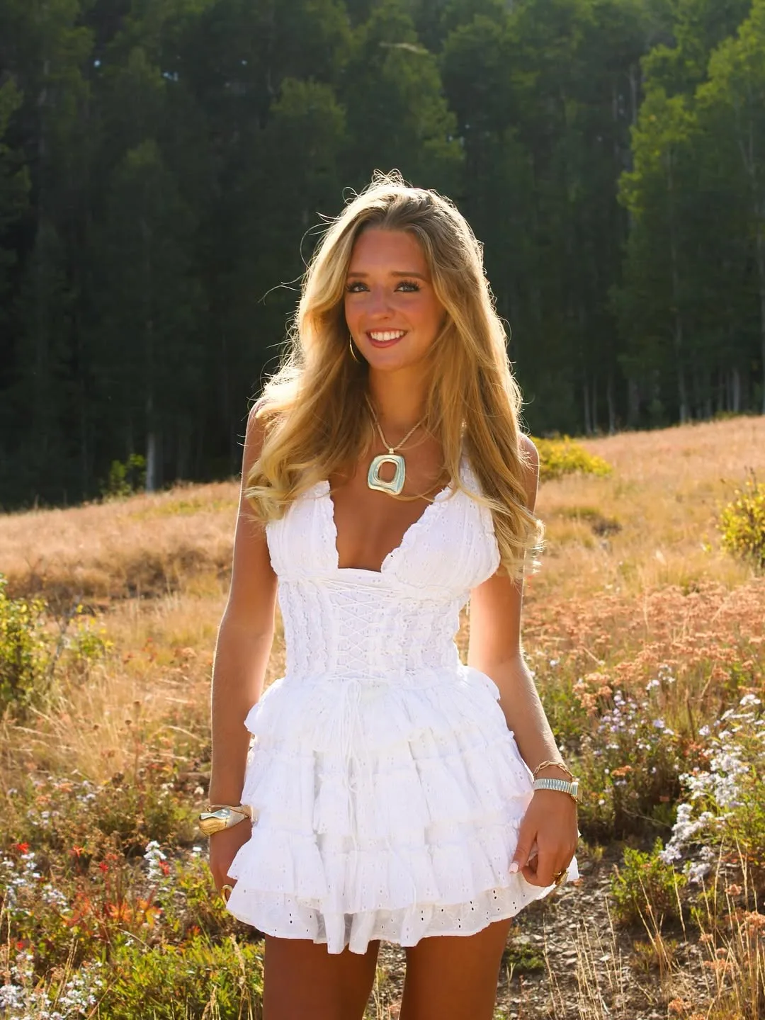 Gabi Bailey photo 1 — American, Blonde