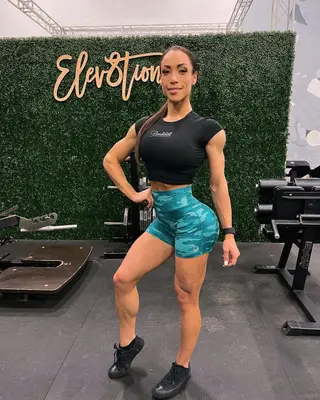 Gabriella Mohamed photo 2 — Athletic, Brown