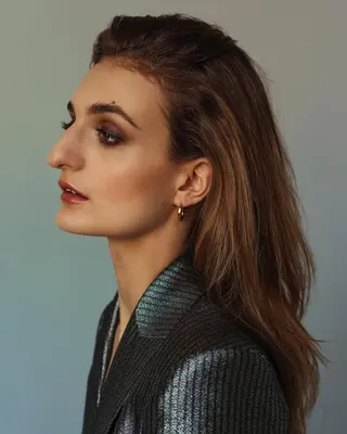 Gabriella Papadakis photo 1 — French),  (Greek, Brown