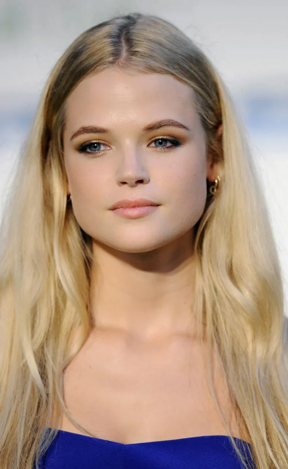 Gabriella Wilde photo 4 — Blue, Caucasian