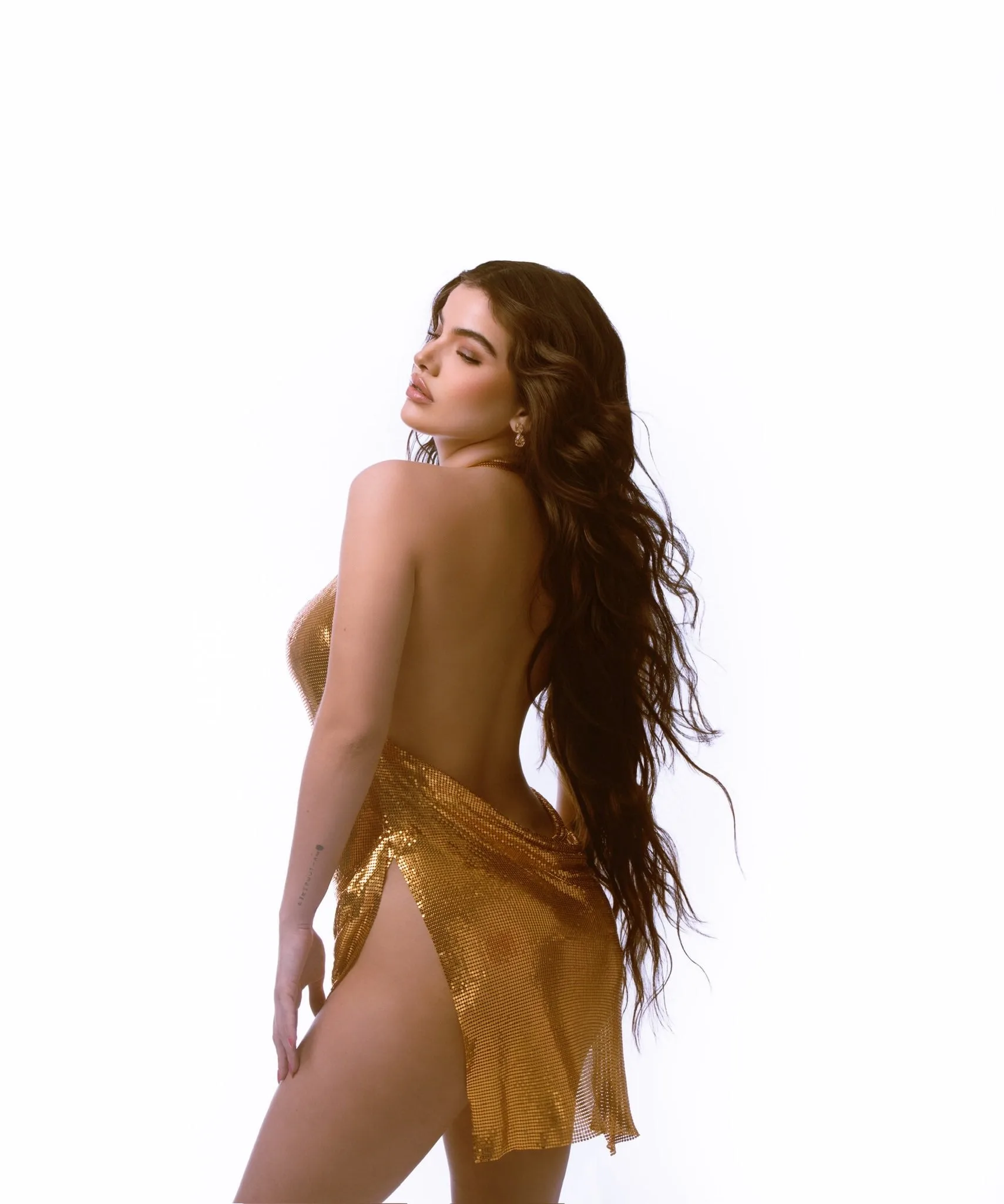 Gaby Gardez photo 8 — Brown, Slim