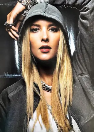 Gianne Albertoni photo 17 — Latin, Actress, Model, TV Host
