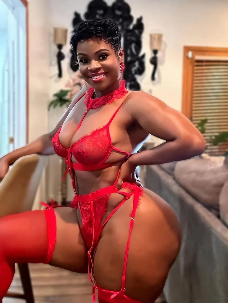 Gigi Empress photo 12 — Influencer, Plus Size Model, Haitian