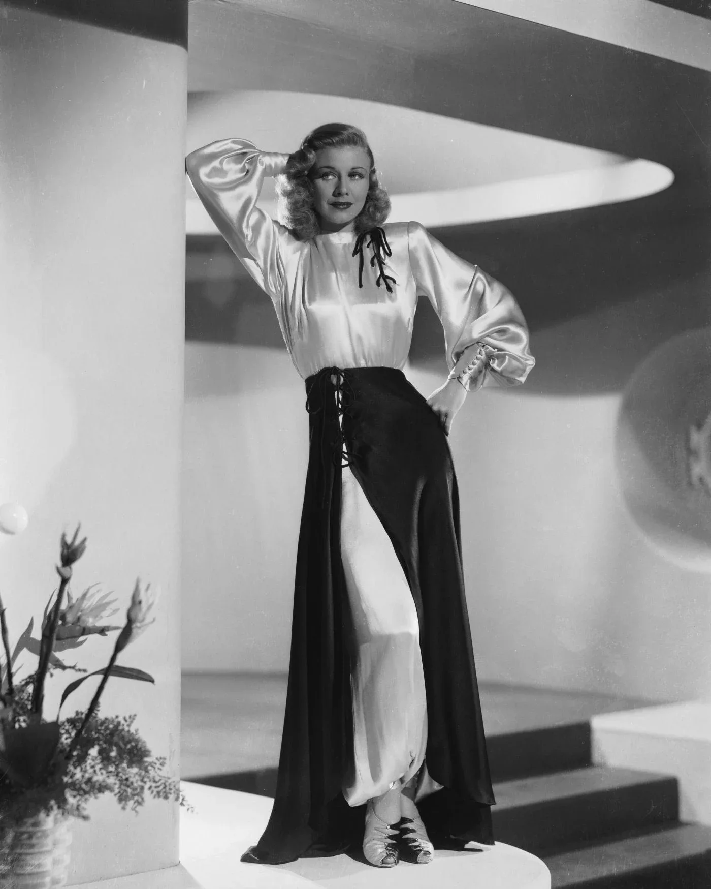 Ginger Rogers photo 3 — Average, Blue