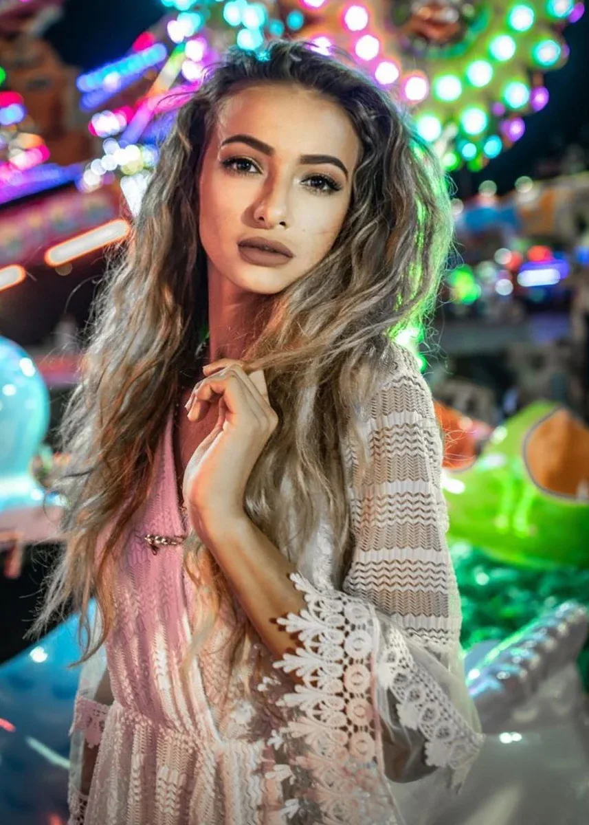 Gloria Berger photo 2 — Blonde, Slim