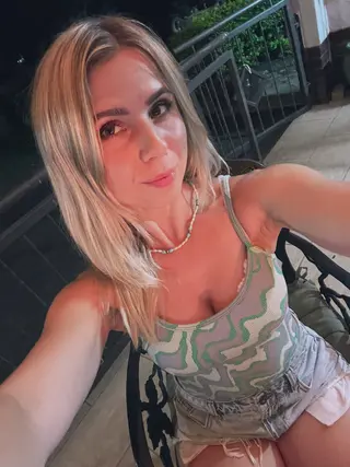 GoGirl photo 8 — Blonde, Average