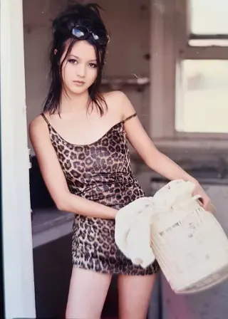 Grace Huang photo 1 — Australian),  (Taiwanese, Brown