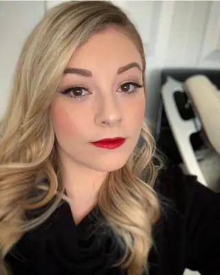 Gracie Gold photo 10 — Brown, Caucasian