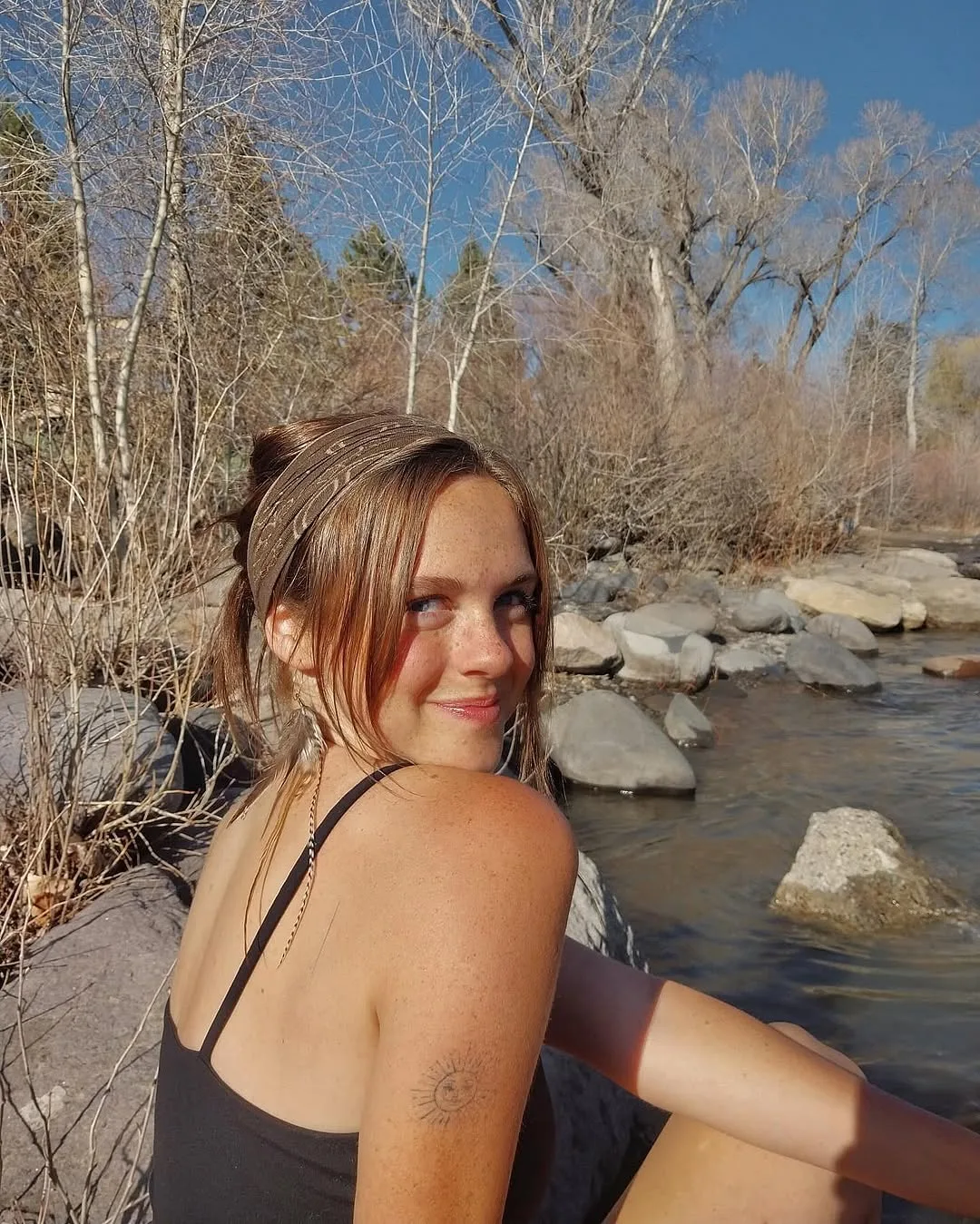 Gracie K photo 3 — Slim, Blue