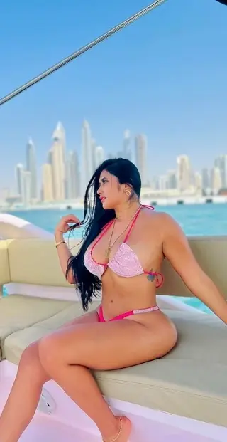 Greily Perez photo 15 — BBW, Brown