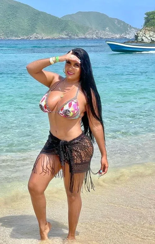 Greily Perez photo 23 — Latin, Blogger, Content Creator (Non-Adult), Glamour Model, Influencer, Lawyer