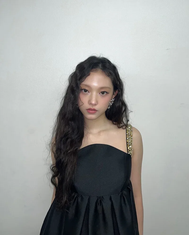 Haerin photo 12 — Musician: K-pop Idol, South Korean