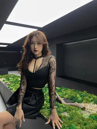 Hai Ngan photo 3 — Asian, Vietnamese