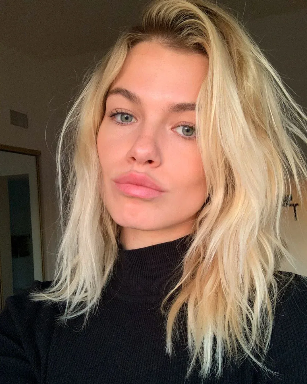 Hailey Clauson photo 13 — American, Blonde