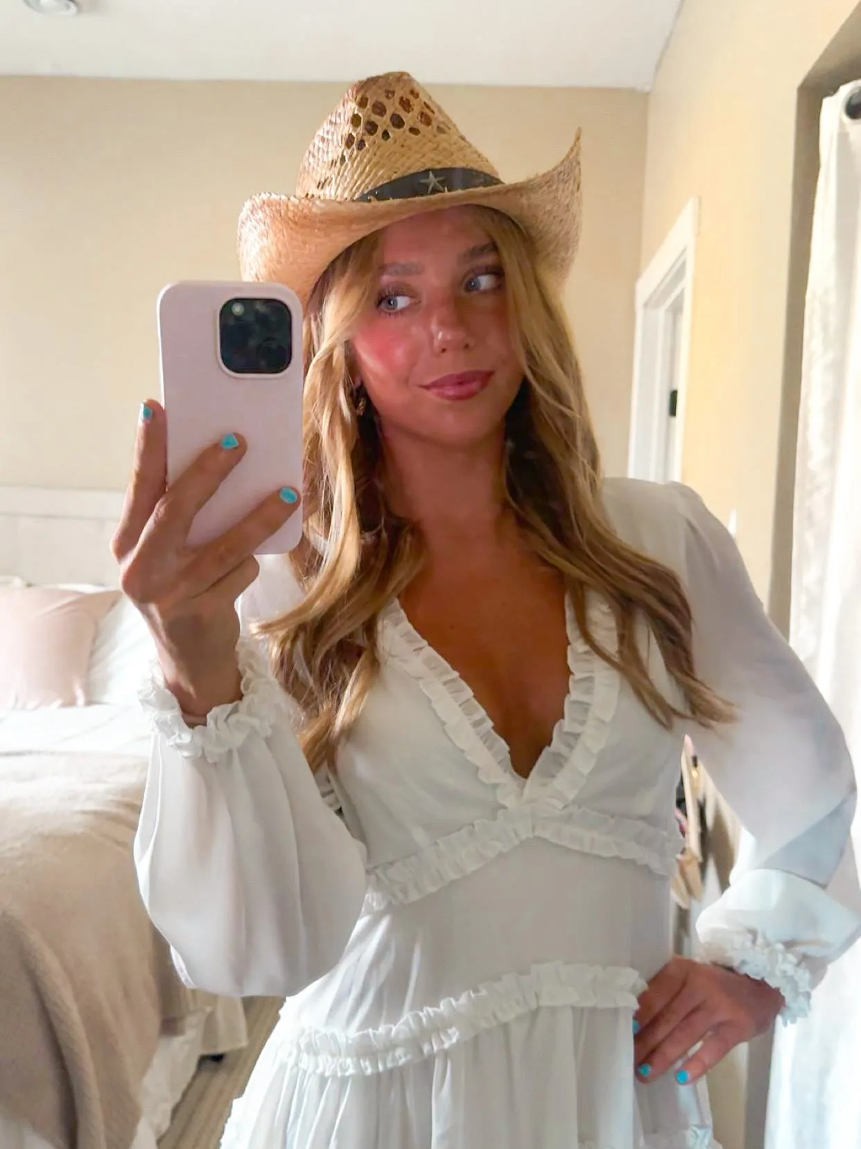 Hailey Hansen photo 5 — Caucasian, Sportswoman: Hockey Player, Student