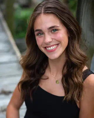 Haley Rider photo 12 — Brown, Blue