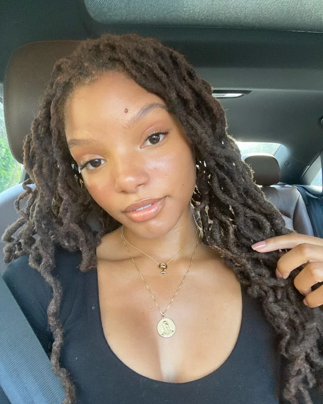 Halle Bailey photo 6 — Actress, Influencer, Musician, TikTok Star, YouTuber, American