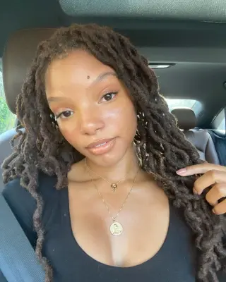 Halle Bailey photo 6 — Actress, Influencer, Musician, TikTok Star, YouTuber, American
