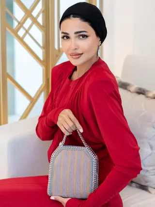 Haneen Alsaify photo 12 — Black, Brown