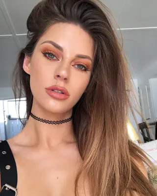 Hannah Stocking photo 18 — Actress, Comedian, Influencer, YouTuber, American