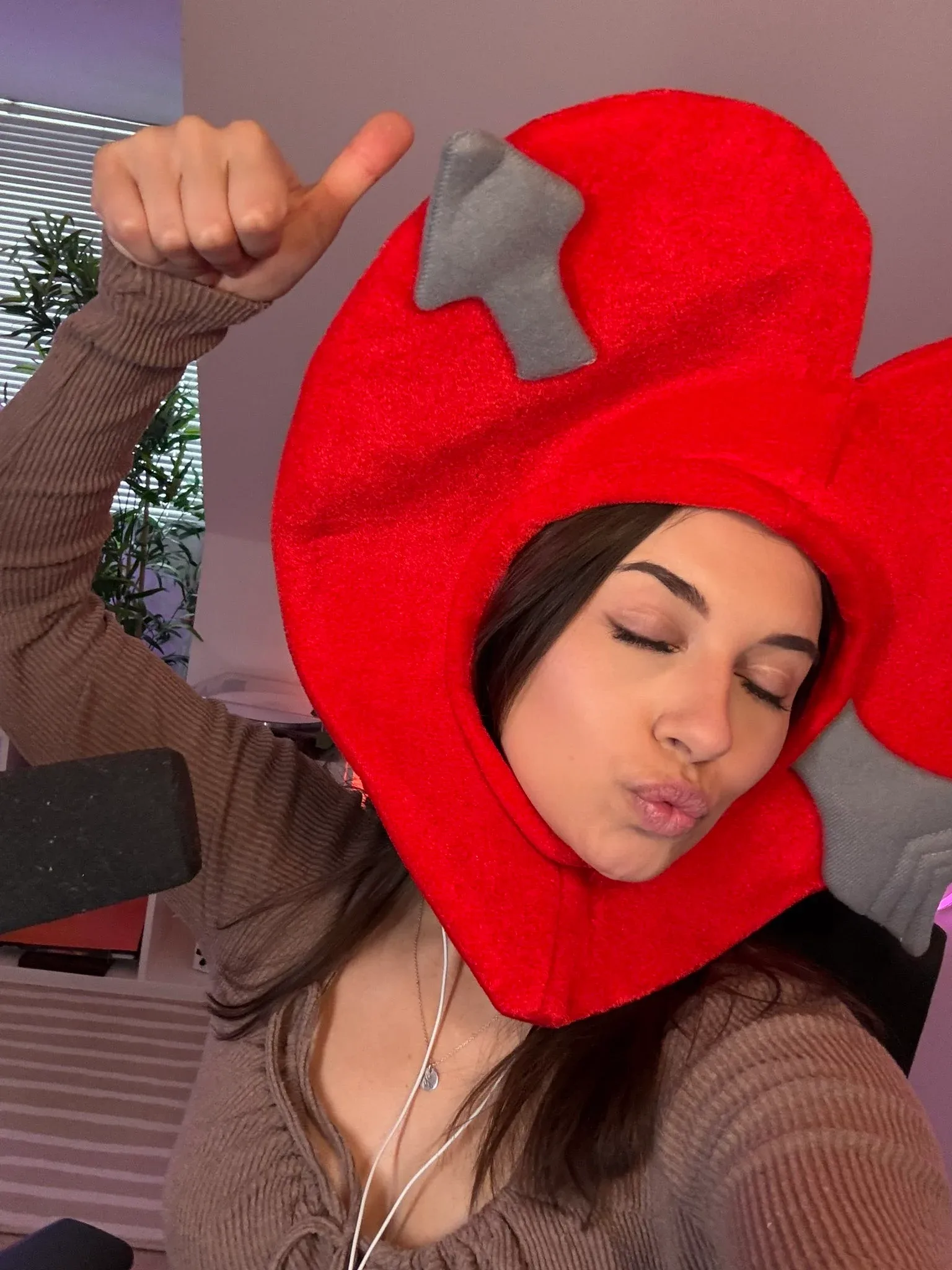 Harrie Silver photo 11 — Caucasian, Cosplayer, Gamer, TikTok Star, YouTuber