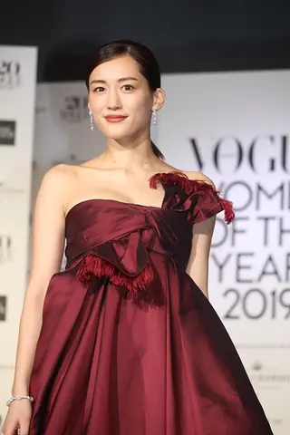 Haruka Ayase photo 8 — Black, Slim