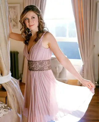 Hayley Westenra photo 2 — Brown, Green